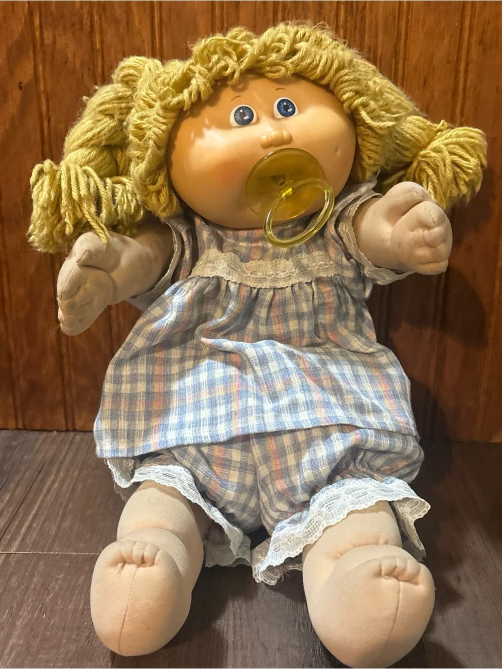 Vintage 1983 Cabbage Patch Doll w Pacifier Blonde/Blue Eyes Plaid Dress